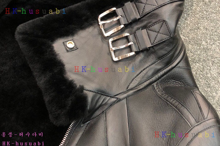 NEW 발렌시아가 무스탕 신상 B 857778