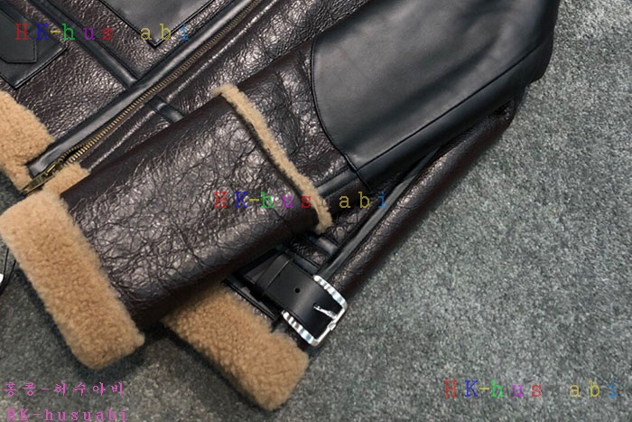 NEW 발렌시아가 무스탕 신상 B 857779