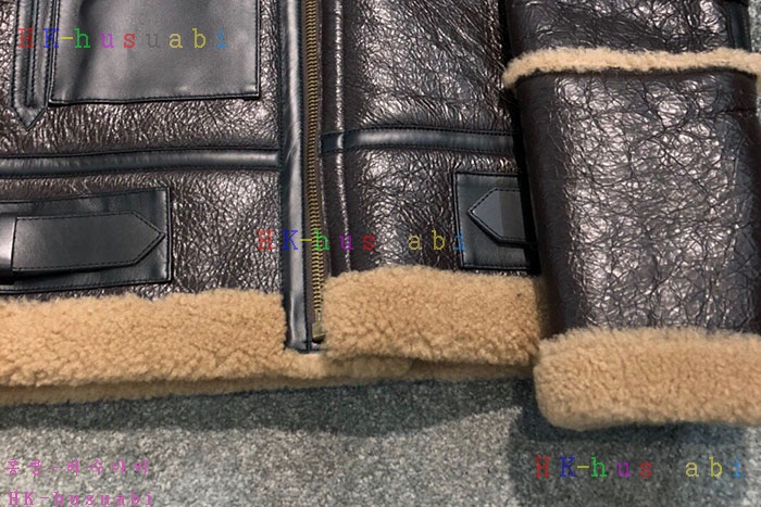 NEW 발렌시아가 무스탕 신상 B 857779