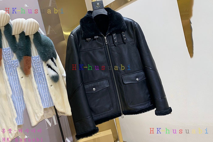 NEW 버버리 무스탕 신상 B 2485552