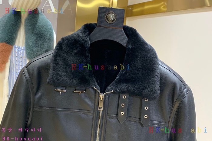 NEW 버버리 무스탕 신상 B 2485552