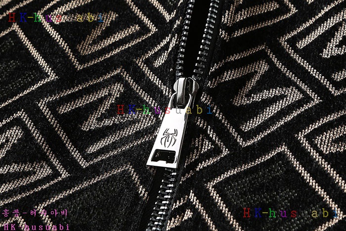 NEW 구찌 패딩 신상 GU 242205