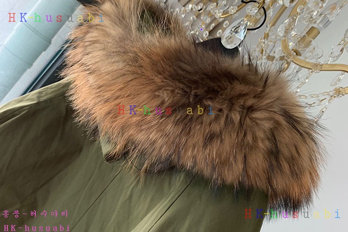 NEW 프라다 패딩 신상 P 252553