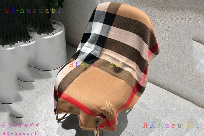 NEW 버버리 머플러 신상 BB 573360