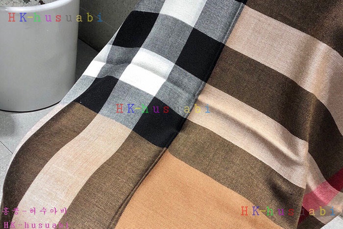 NEW 버버리 머플러 신상 BB 573360