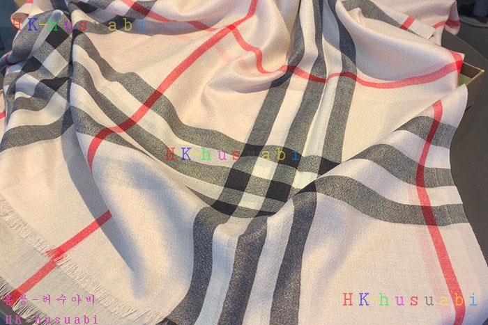 NEW 버버리 머플러 신상 BB 573347