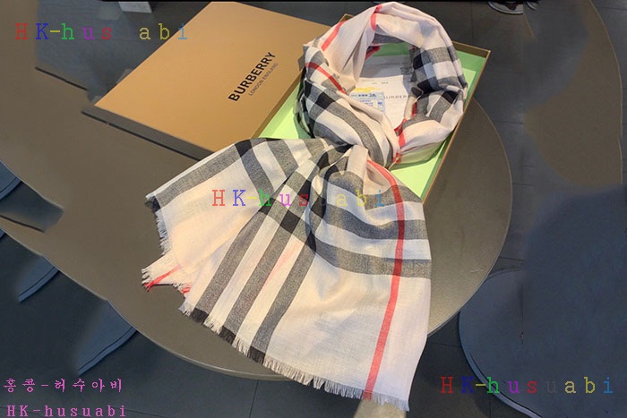 NEW 버버리 머플러 신상 BB 573347