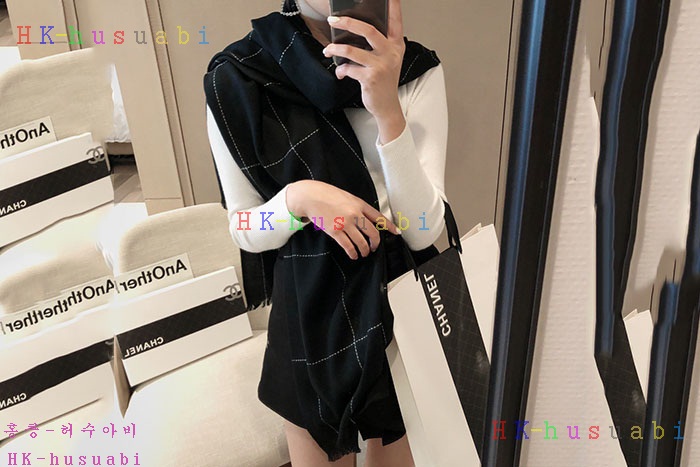 NEW 샤넬 머플러 신상 CH 2452237
