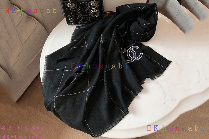 NEW 샤넬 머플러 신상 CH 2452237