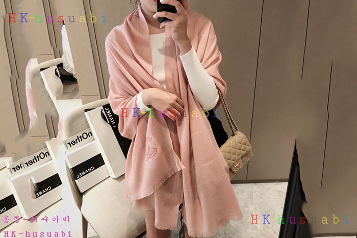 NEW 샤넬 머플러 신상 CH 2452239