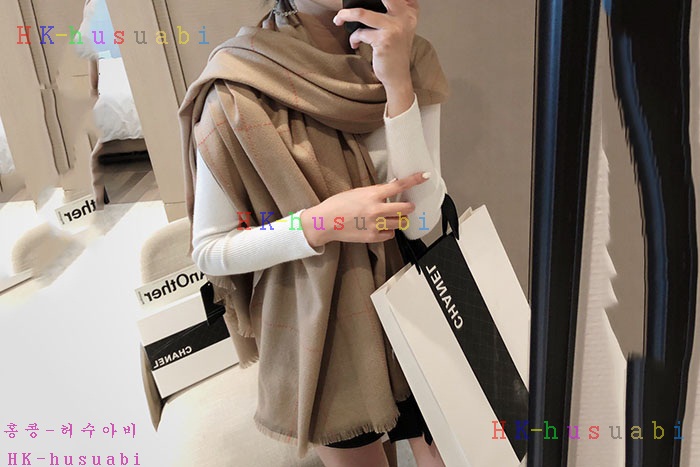 NEW 샤넬 머플러 신상 CH 2452239