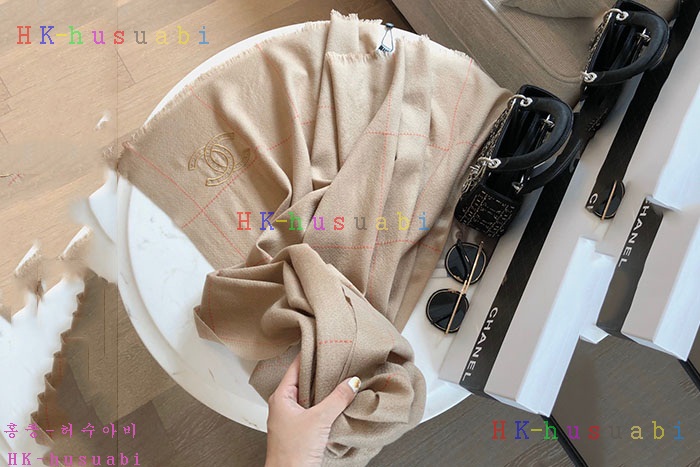 NEW 샤넬 머플러 신상 CH 2452239