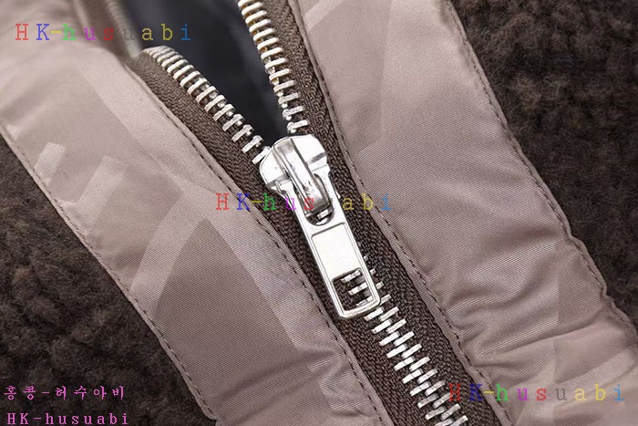 NEW 스톤아일랜드 자켓 신상 ST 555015