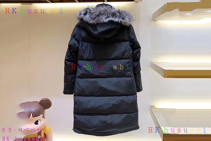 NEW 무스너클 패딩 신상 M 625222