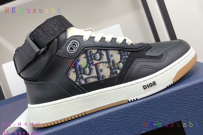 NEW 디올 신발 신상 DR 935555