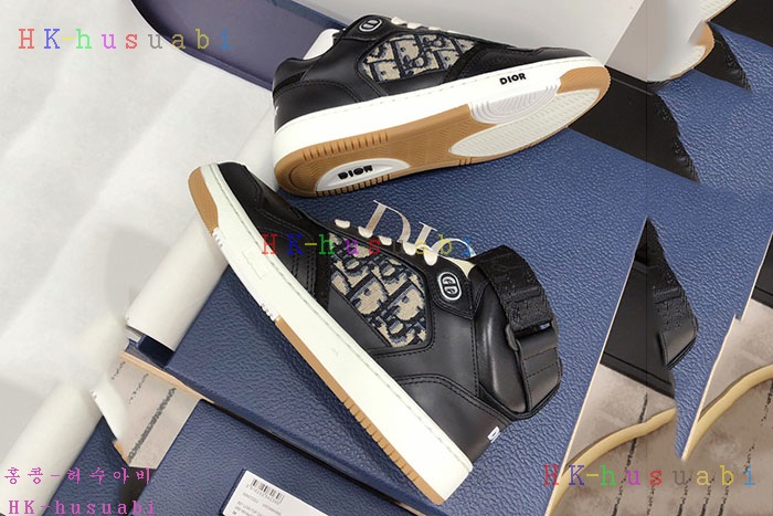 NEW 디올 신발 신상 DR 935555