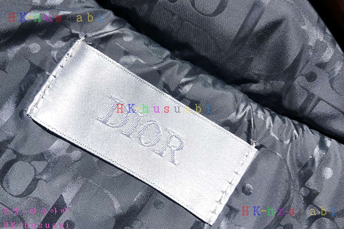 NEW 디올 패딩조끼 신상 DR 539973