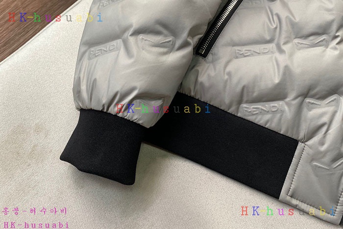 NEW 펜디  패딩 신상 FD 722509