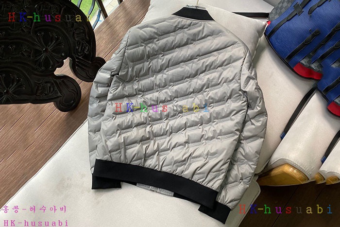 NEW 펜디  패딩 신상 FD 722509