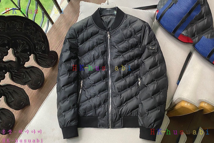 NEW 펜디  패딩 신상 FD 722508