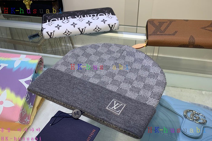 NEW 루이비통 모자 신상 LV 236630