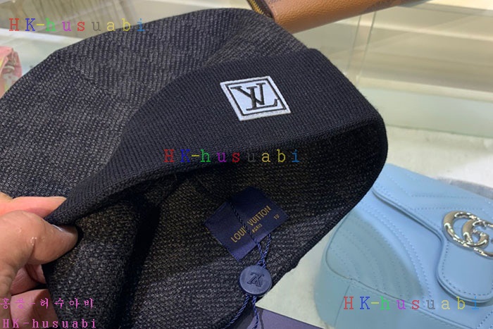 NEW 루이비통 모자 신상 LV 236630