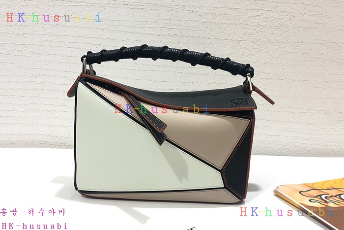★미러급★로에베 퍼즐백 LW 89050
