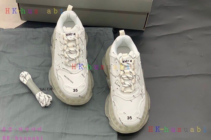 NEW 발렌시아가 스니커즈 신상 B 769253