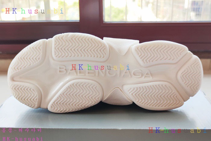 NEW 발렌시아가 스니커즈 신상 B 769256