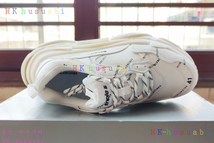 NEW 발렌시아가 스니커즈 신상 B 769256