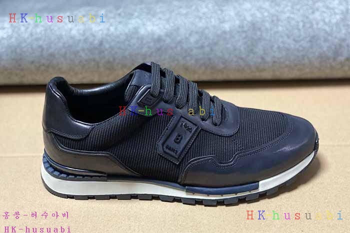 NEW 벨루티 스니커즈 신상 B 4268337