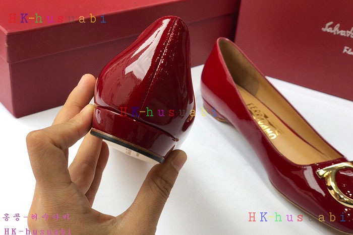 NEW 페라가모 신발 신상 F 4758230