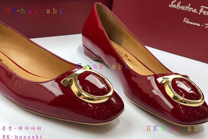 NEW 페라가모 신발 신상 F 4758230