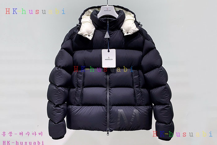 NEW 몽클레어 패딩 신상 M 7243350