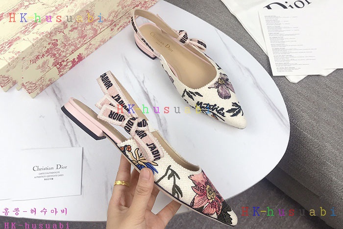NEW 디올 신발 신상 DR 1243573
