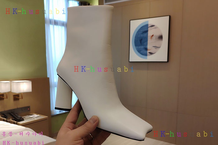 NEW 발렌시아가 신발 신상 B 744464
