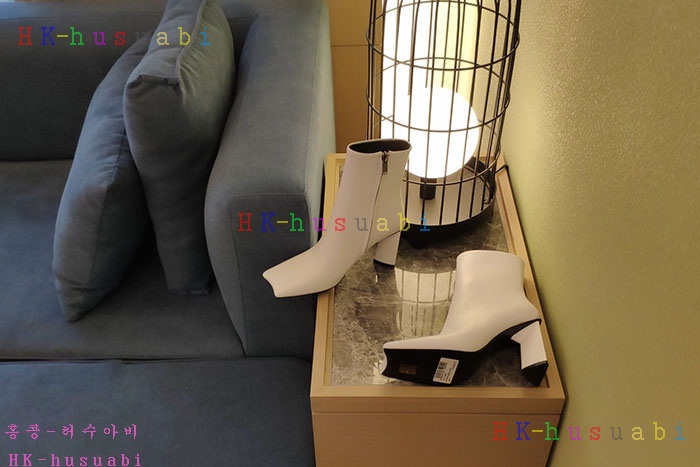 NEW 발렌시아가 신발 신상 B 744464
