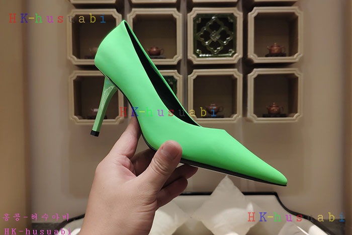NEW 발렌시아가 신발 신상 B 744458