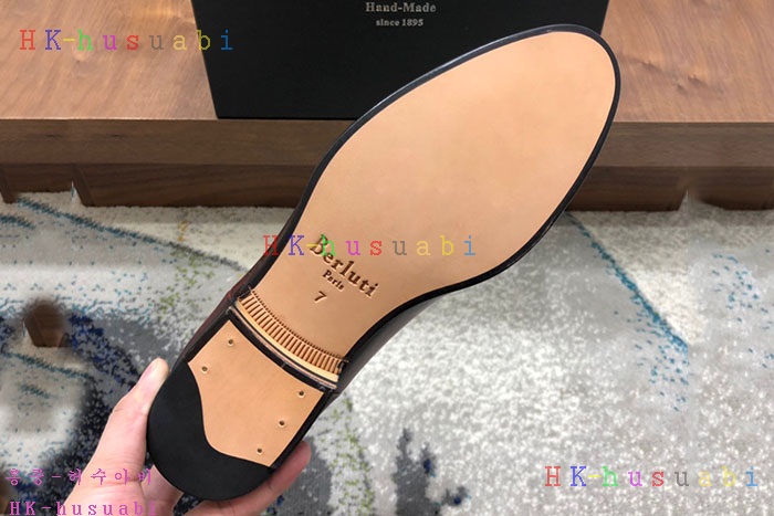 NEW 벨루티 부츠 신상 B 3532227