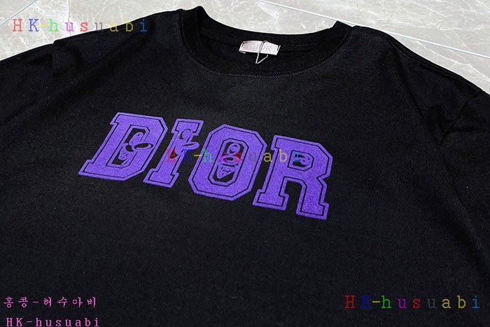 NEW 디올 반팔티 신상 DR 724566
