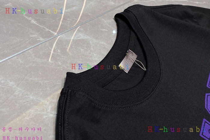 NEW 디올 반팔티 신상 DR 724566