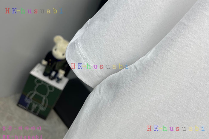 NEW 샤넬 반팔티 신상 C 4275553