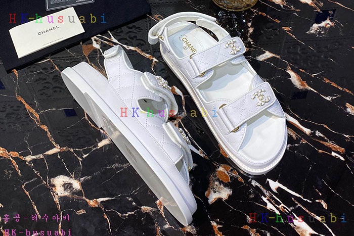 NEW 샤넬 샌들 신상 C 1425880