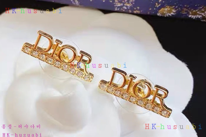 NEW 디올 귀걸이 신상 DR 342575