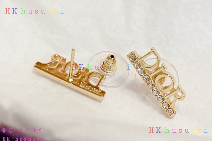 NEW 디올 귀걸이 신상 DR 342575