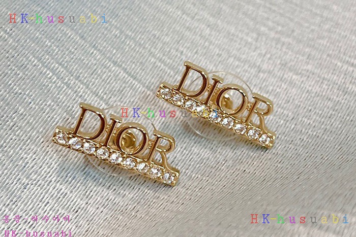 NEW 디올 귀걸이 신상 DR 342575