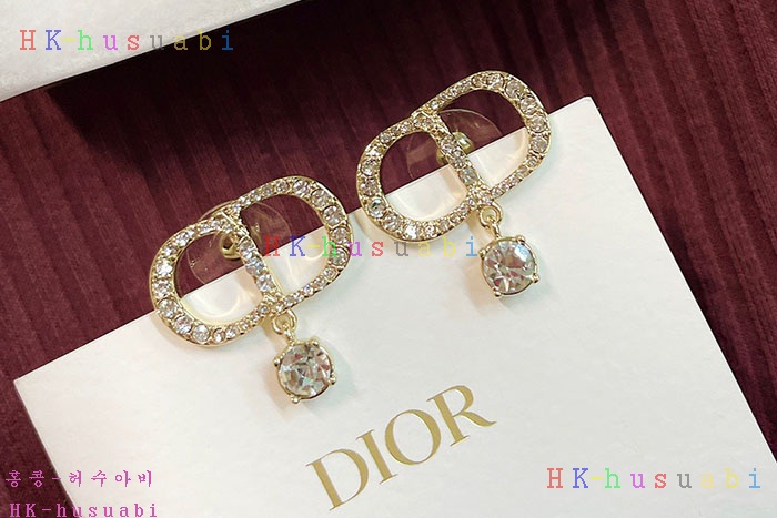 NEW 디올 귀걸이 신상 DR 342564
