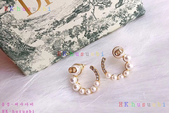 NEW 디올 귀걸이 신상 DR 342570