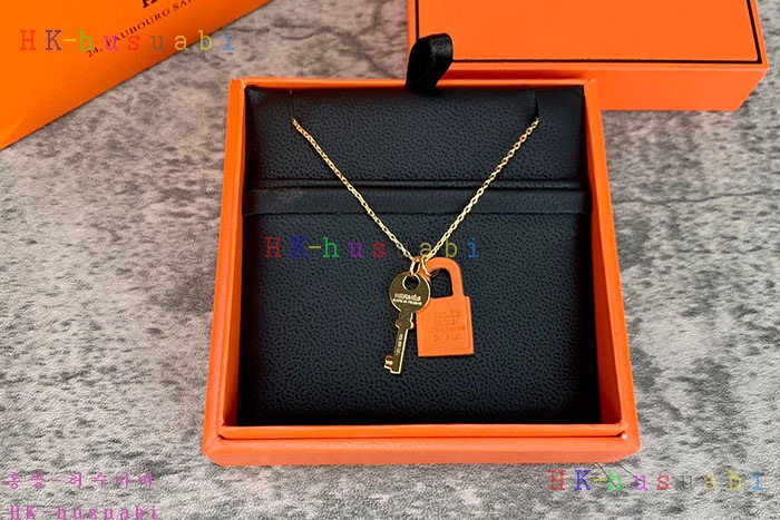 NEW 에르메스 목걸이 신상 H 7477714