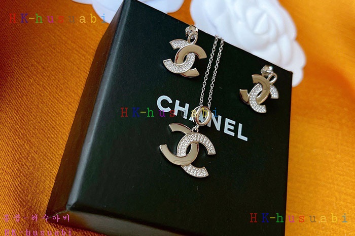 NEW 샤넬 목걸이 귀걸이  셋트 신상 C 727573
